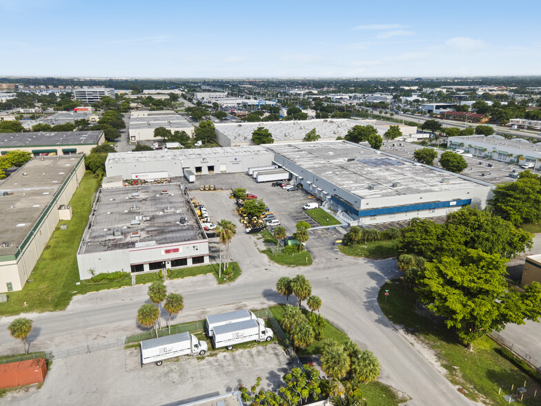 16542 NW 54th Ave, Opa Locka, FL for lease - Building Photo - Image 2 of 3