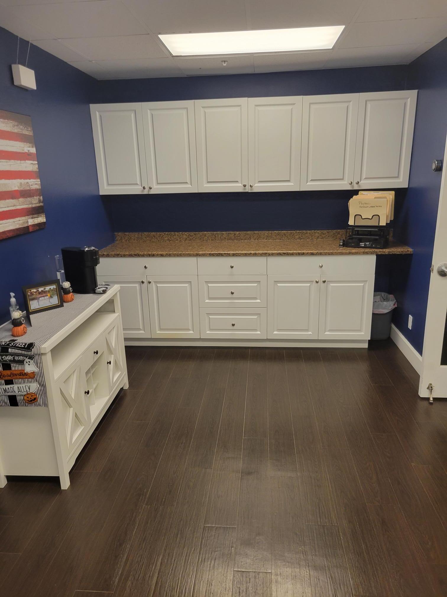 3885 Mercantile Ave Naples Fl 34104 - mzwqn8f