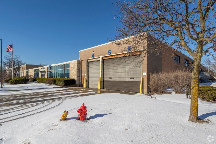 1800 Touhy Ave, Elk Grove Village, IL for sale - Primary Photo - Image 1 of 12