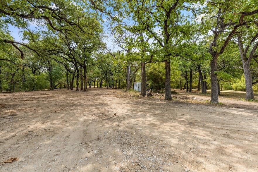 9251 Jacksboro Hwy, Fort Worth, TX for sale - Building Photo - Image 3 of 6
