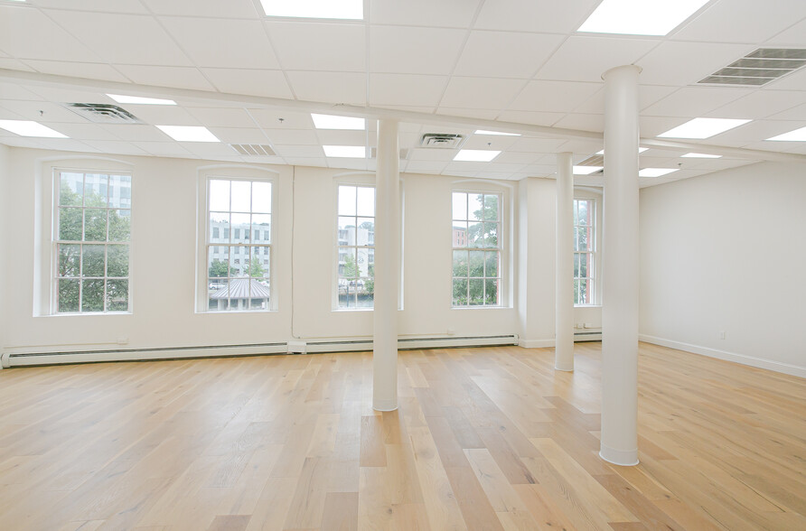 101 Dyer St, Providence, RI for lease - Interior Photo - Image 3 of 8