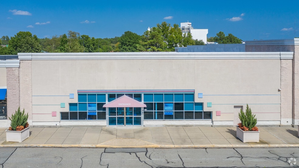 1281 Carmia Way, North Chesterfield, VA 23235