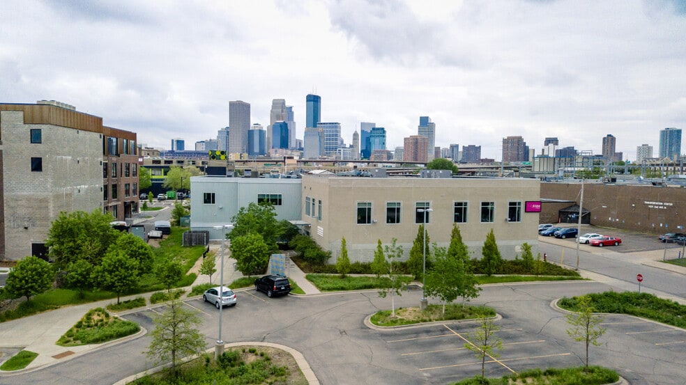 Historic Landmark & Redevelopment Site portfolio of 2 properties for sale on LoopNet.com - Building Photo - Image 2 of 5