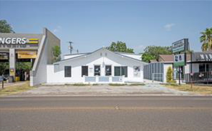 517 N 10th St, McAllen, TX for sale - Building Photo - Image 1 of 8