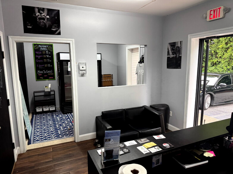 6901 Moffett Rd, Mobile, AL for sale - Building Photo - Image 3 of 11