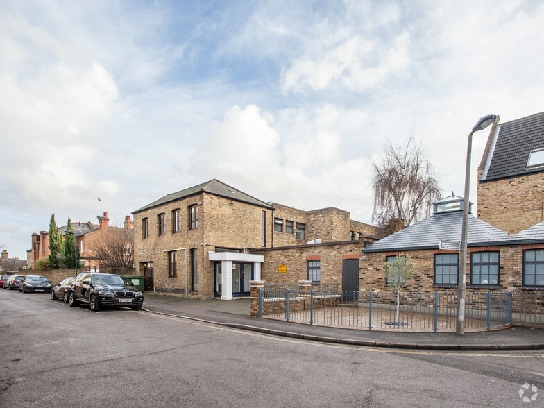 50 Vineyard Path, London for sale - Building Photo - Image 2 of 7