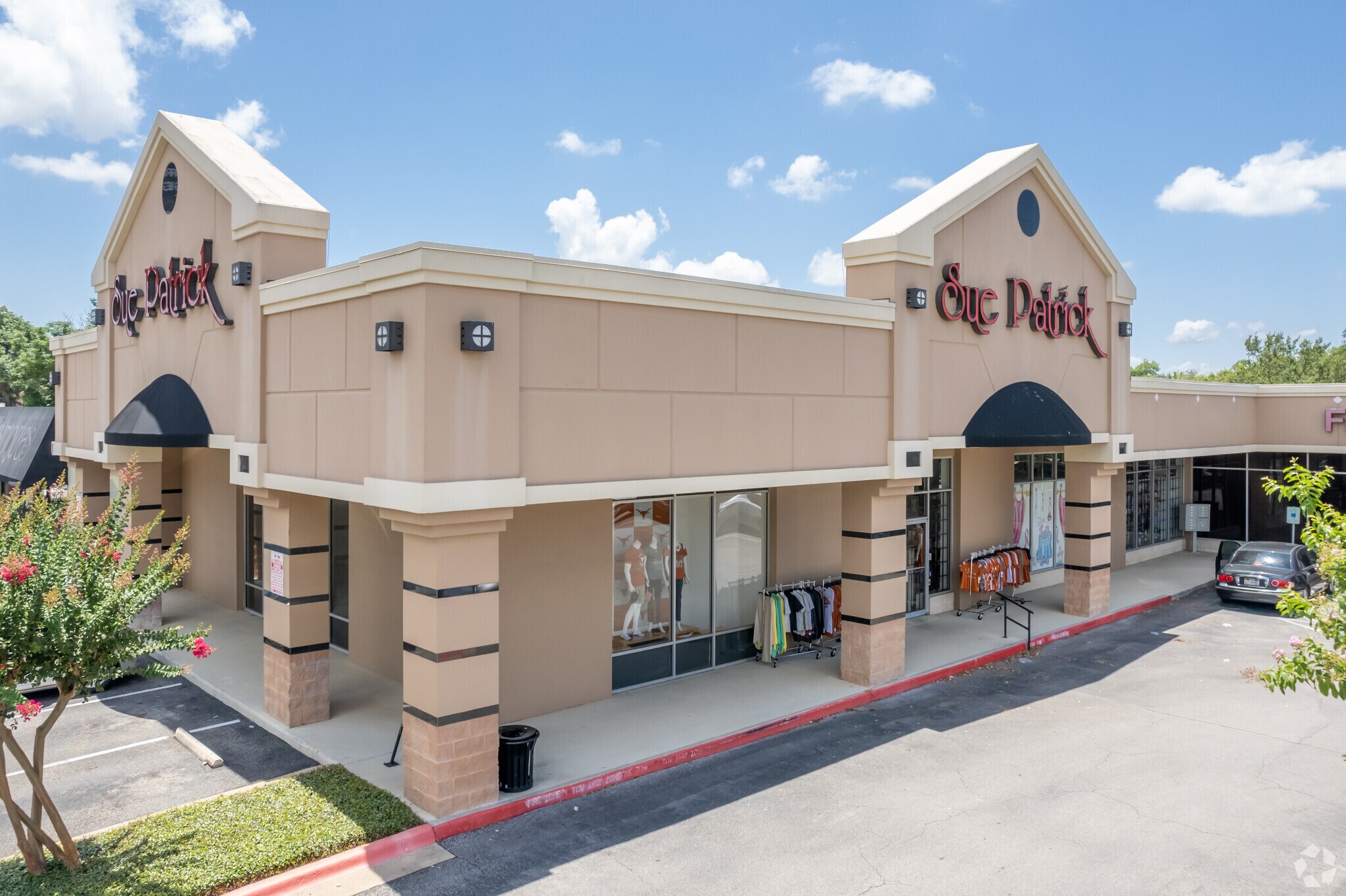 5222 Rd, Austin, TX 78756 North Loop Plaza