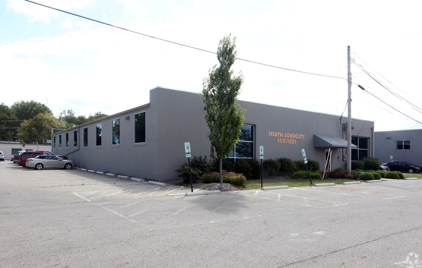 825 Grandview Ave, Columbus, OH 43215