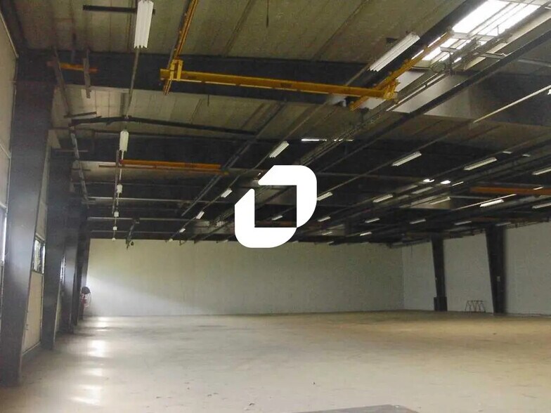 6 Rue Yves Toudic, Vénissieux for sale - Building Photo - Image 2 of 7