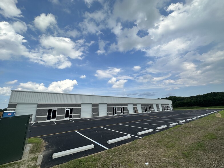 8129 Pine Ridge Rd, Mechanicsville, VA for lease - Building Photo - Image 3 of 10