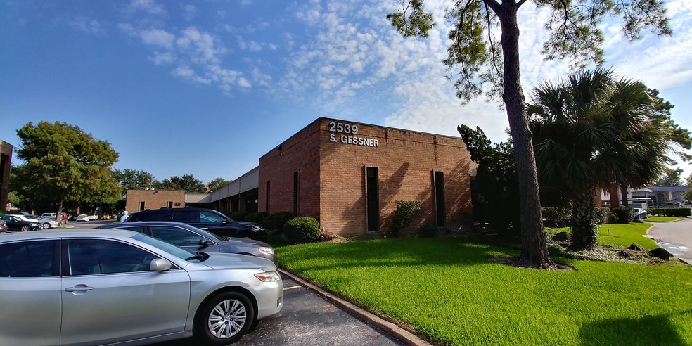 2539 S Gessner Rd, Houston, TX for lease - Building Photo - Image 3 of 4