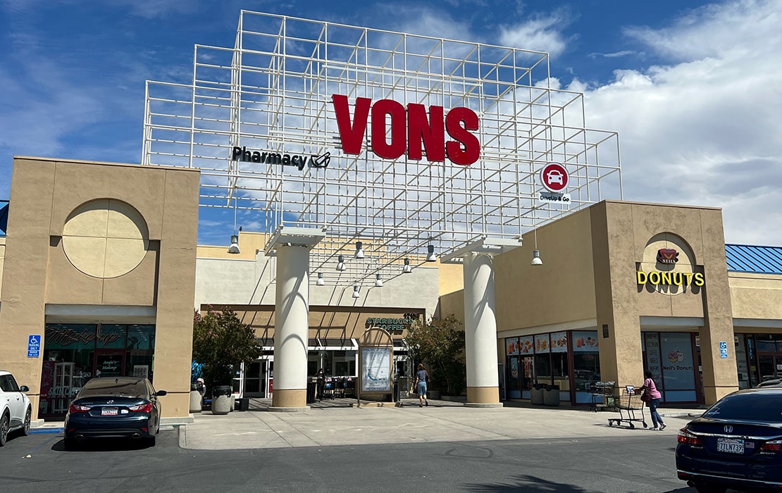 12133 Hesperia Rd, Victorville, CA for lease Building Photo- Image 1 of 12