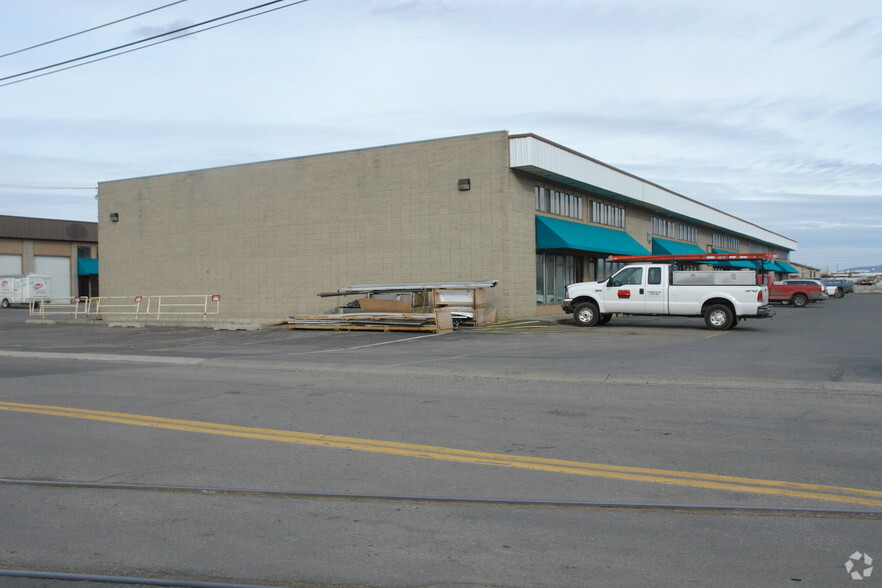 910-928 N Lake Rd, Spokane, WA for lease - Building Photo - Image 2 of 2