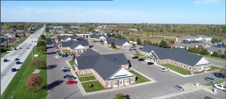 1295 S Linden Rd, Flint, MI for lease - Aerial - Image 1 of 2