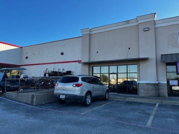 1013 Wal St, Longview, TX for lease - Building Photo - Image 2 of 12