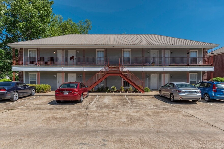 1257 Louisville St, Starkville, MS for sale - Building Photo - Image 1 of 1