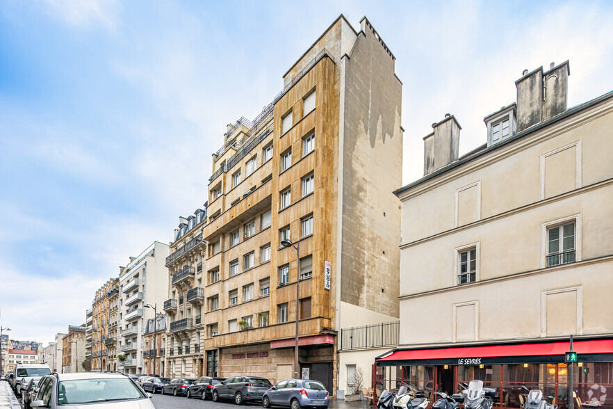 Multifamily in Paris for sale - Primary Photo - Image 1 of 2