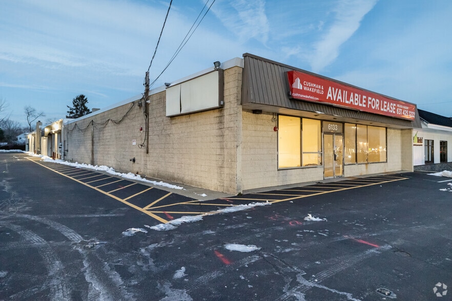 6133 Jericho Tpke, Commack, NY for lease - Primary Photo - Image 1 of 51