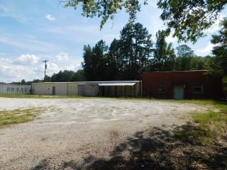 40 Saluda Ave, Ware Shoals, SC for sale - Primary Photo - Image 1 of 1