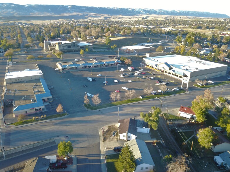 2625 E 2nd St, Casper, WY for lease - Building Photo - Image 2 of 13