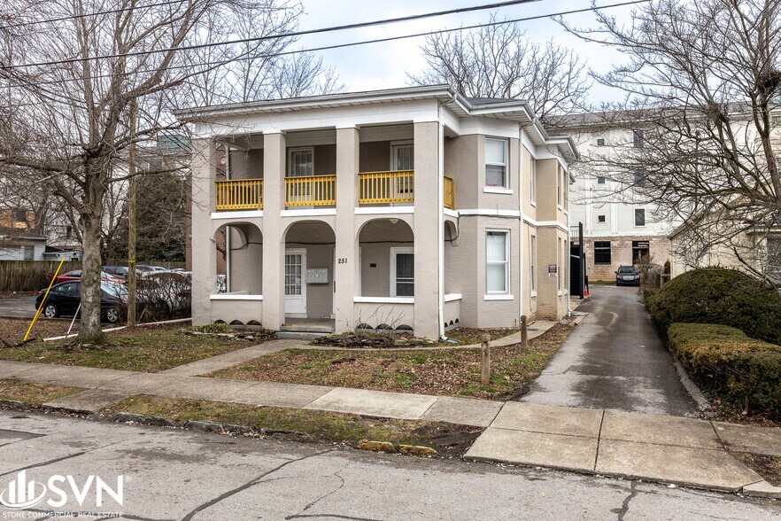 251 Lexington Ave, Lexington, KY for sale - Building Photo - Image 1 of 1