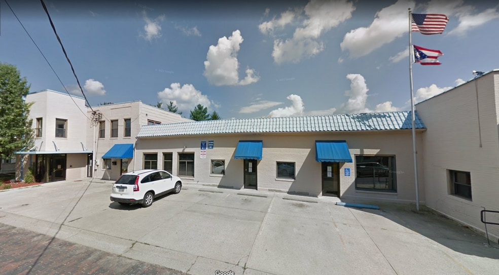 184 N Lancaster St, Athens, OH for lease - Building Photo - Image 1 of 3