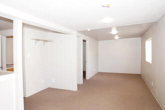 8700 W Colfax Ave, Lakewood, CO for lease Interior Photo- Image 2 of 7