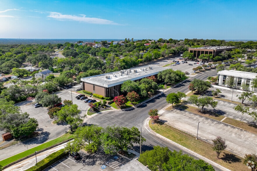 4400 S Piedras Dr, San Antonio, TX for lease - Aerial - Image 2 of 15