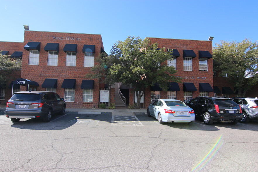 5732-5748 N Mesa Dr, El Paso, TX for lease - Building Photo - Image 2 of 13