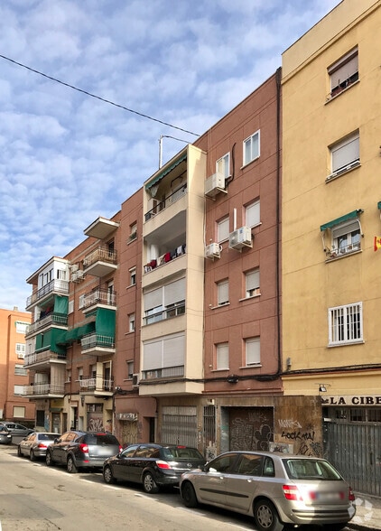 Multifamily in Madrid, Madrid for sale - Building Photo - Image 2 of 2