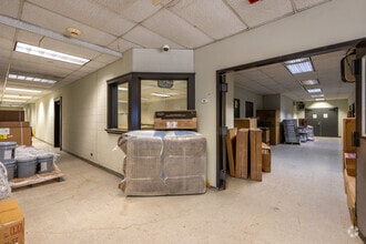 53 Frontage Rd, Hampton, NJ for lease Interior Photo- Image 2 of 2