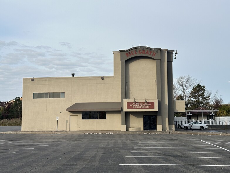 1225 Jefferson Rd, Rochester, NY for sale - Building Photo - Image 2 of 8