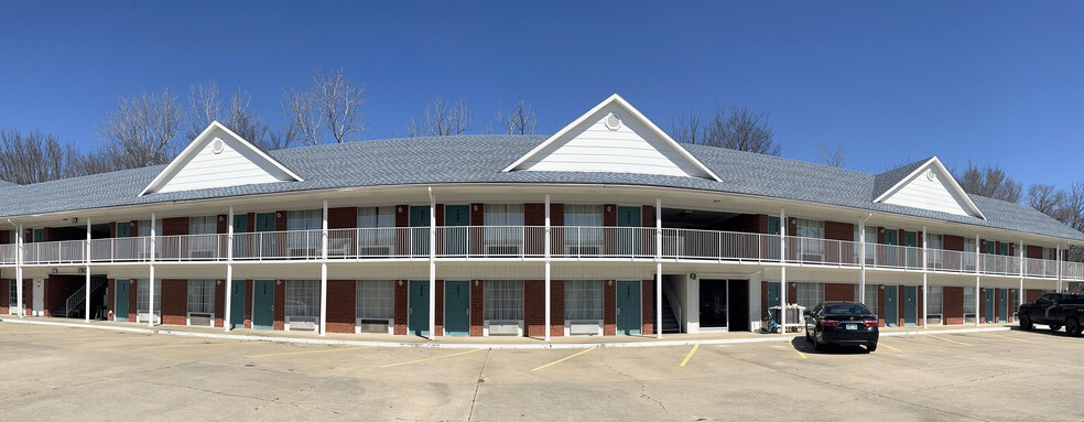 706 S Kerr Blvd, Sallisaw, OK for sale - Building Photo - Image 3 of 16