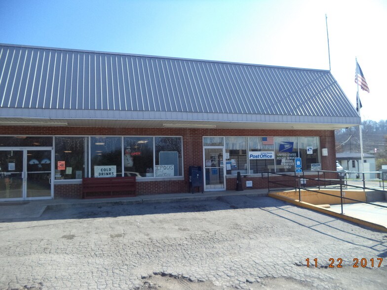 5900 Scott Hwy, Robbins, TN for sale - Building Photo - Image 2 of 12