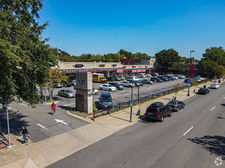 3120-3158 W Cary St, Richmond, VA for lease - Primary Photo - Image 1 of 14