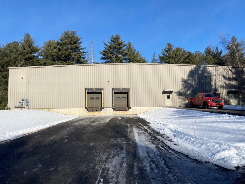 91 Carey Rd, Queensbury, NY for sale - Building Photo - Image 1 of 1