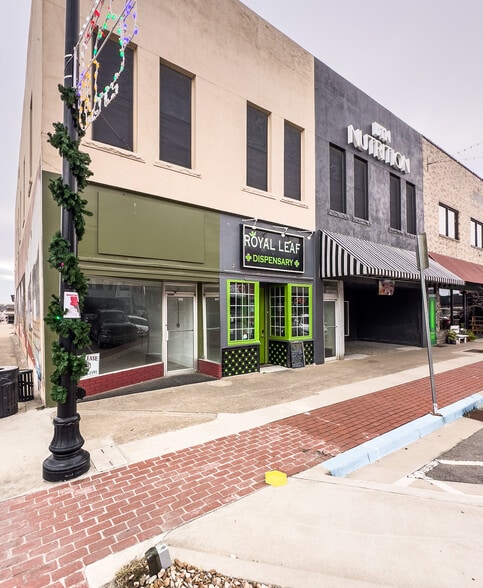 126 E Choctaw Ave, Mcalester, OK for lease - Building Photo - Image 2 of 9