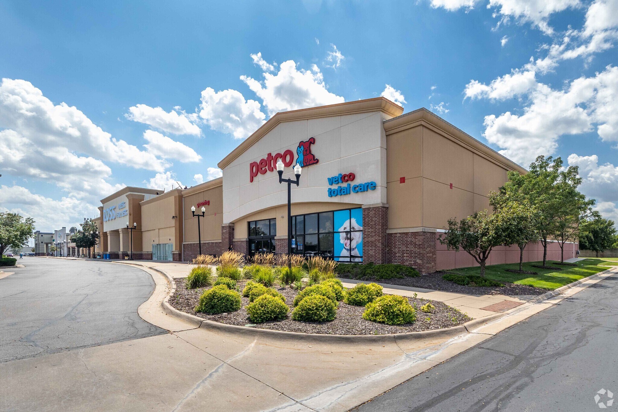 2441 N Maize Rd, Wichita, KS for sale Primary Photo- Image 1 of 1