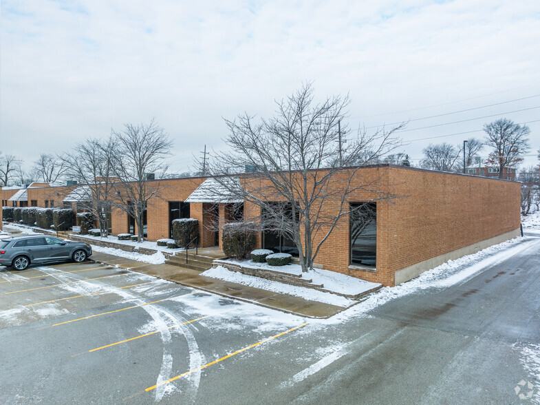 5000-5014 Chase Ave, Downers Grove, IL for lease - Primary Photo - Image 1 of 6