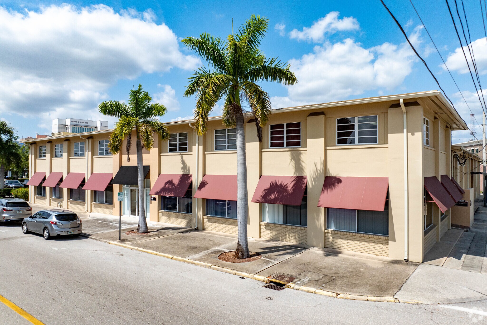 2211 Widman Way, Fort Myers, FL for sale Primary Photo- Image 1 of 1