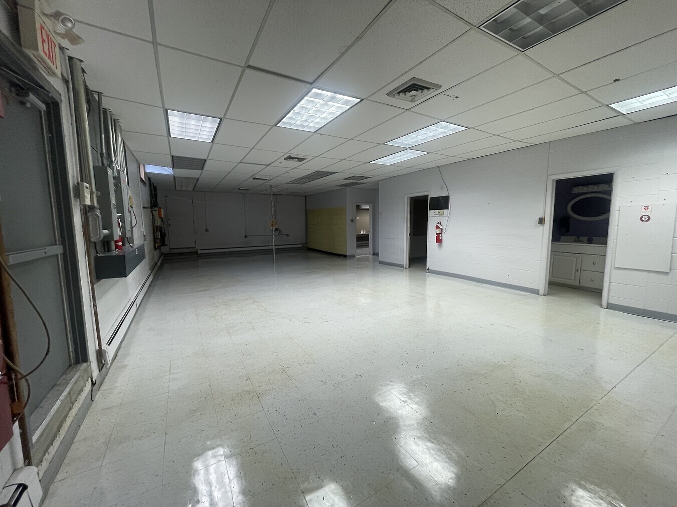 940 Eddystone Ave, Eddystone, PA for sale Interior Photo- Image 1 of 2