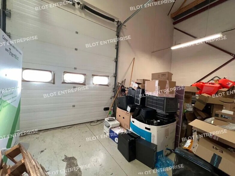 Flex in La Mézière for sale - Interior Photo - Image 3 of 4