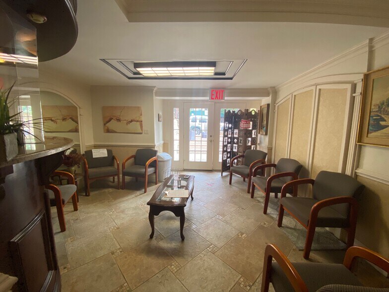 352 86th St, Brooklyn, NY for lease - Building Photo - Image 3 of 17