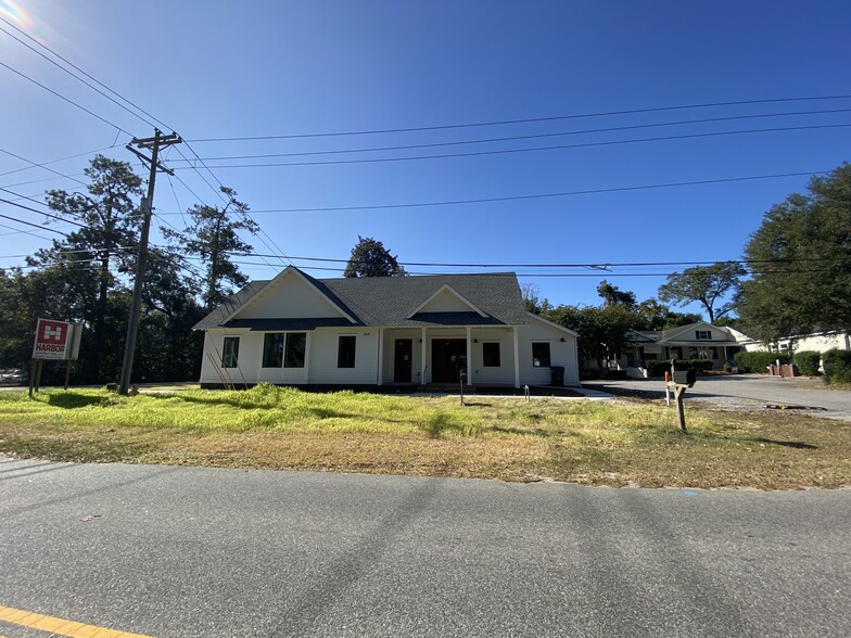 212 E 2nd North St, Summerville, SC for lease - Building Photo - Image 1 of 8