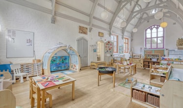 Avenue Road, London for lease Interior Photo- Image 2 of 3