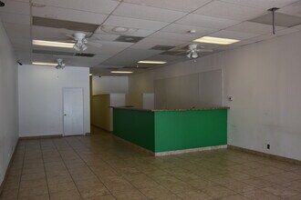 68100 Ramon Rd, Cathedral City, CA for lease Interior Photo- Image 2 of 9