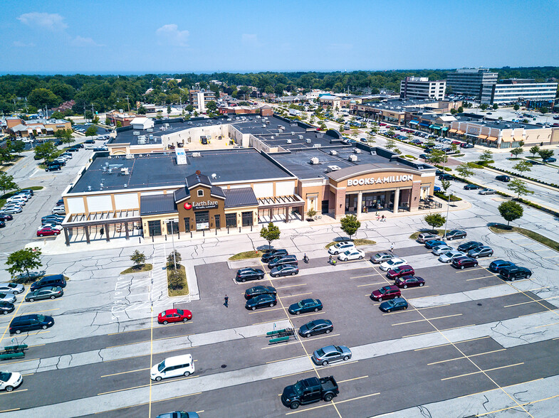 3171-3221 Westgate Mall, Fairview Park, OH for lease - Building Photo - Image 3 of 18