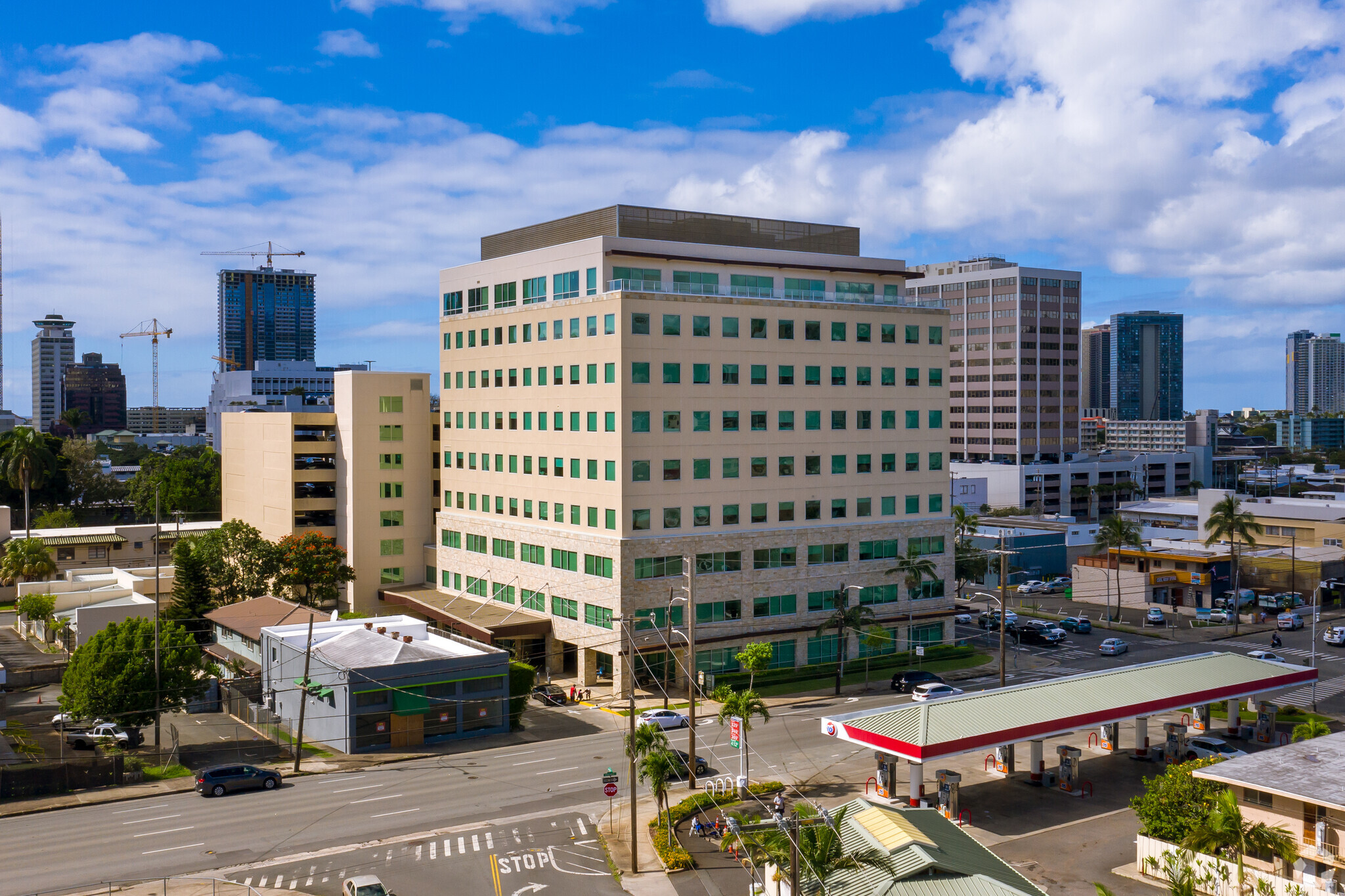 1401 S Beretania St, Honolulu, HI for lease Building Photo- Image 1 of 5