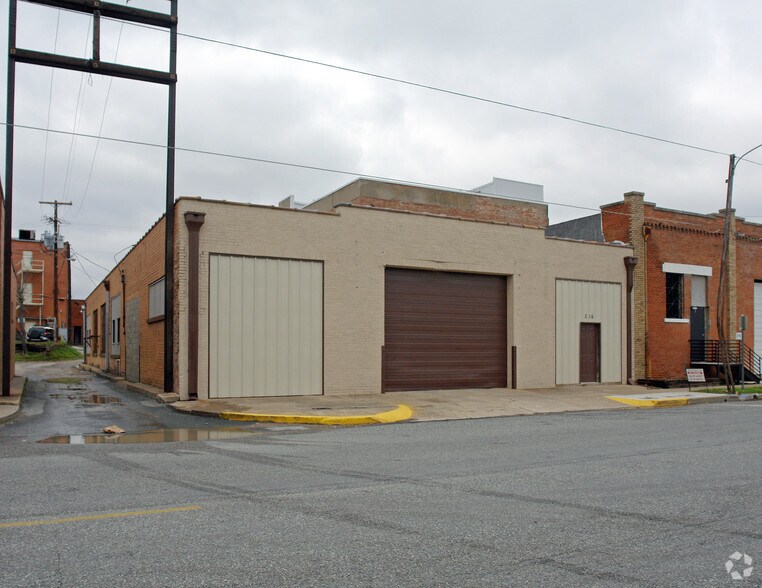 216 N Walnut St, Sherman, TX for sale - Primary Photo - Image 1 of 1