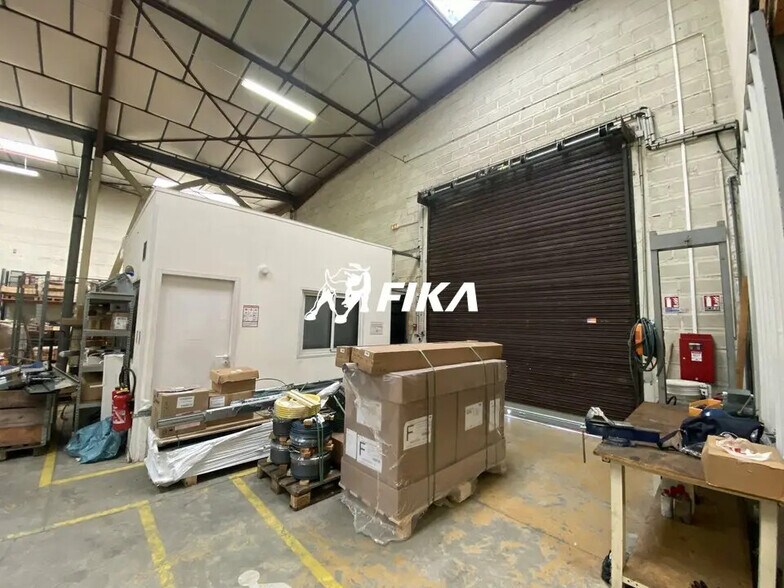 Flex in Toulouse for lease - Interior Photo - Image 3 of 12